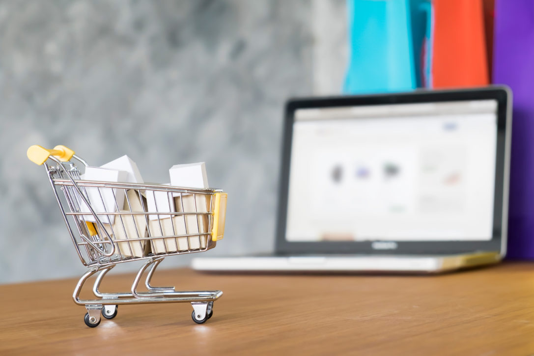 ¿Cómo hacer una tienda online 100% legal?